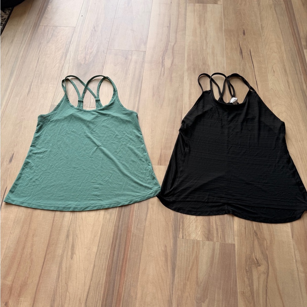 Old Navy Green and Black Camisoles